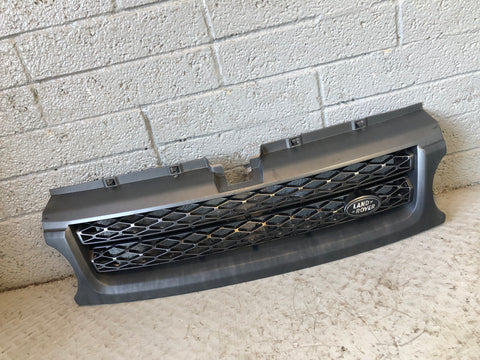 Range Rover Sport Front Grille Facelift in Grey and Silver 2009 to 2013 L28096