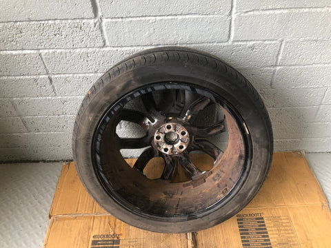 Range Rover Evoque Alloy Wheel and Tyre 20" 245/45ZRF20 L538 L03066A