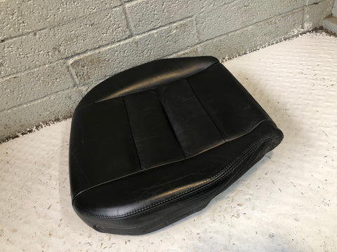 Discovery 3 Seat Base Near Side Front Soft Black Leather Land Rover L07106