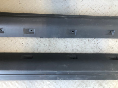 Discovery 3 or 4 Sill Trim Cover Protector Pair Land Rover 2004 to 2014 J18066