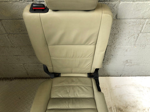 Discovery 4 Seats Rear 2nd Second Row in Almond Land Rover 2009 to 2016 J26086