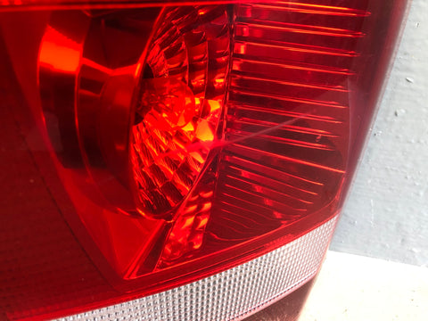 Discovery 3 Tail Light Cluster Near Side Rear XFB000573 2004 to 2009 J14096