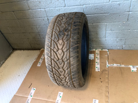 Aurogrip Grib900 Part Worn Tyre 275 40 20 7mm Tread 275 40R 20 D13106A