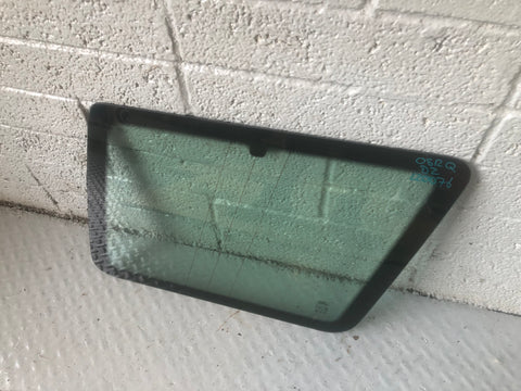 Discovery 2 Window Glass Quarter Off Side Rear Land Rover 1998 to 2004