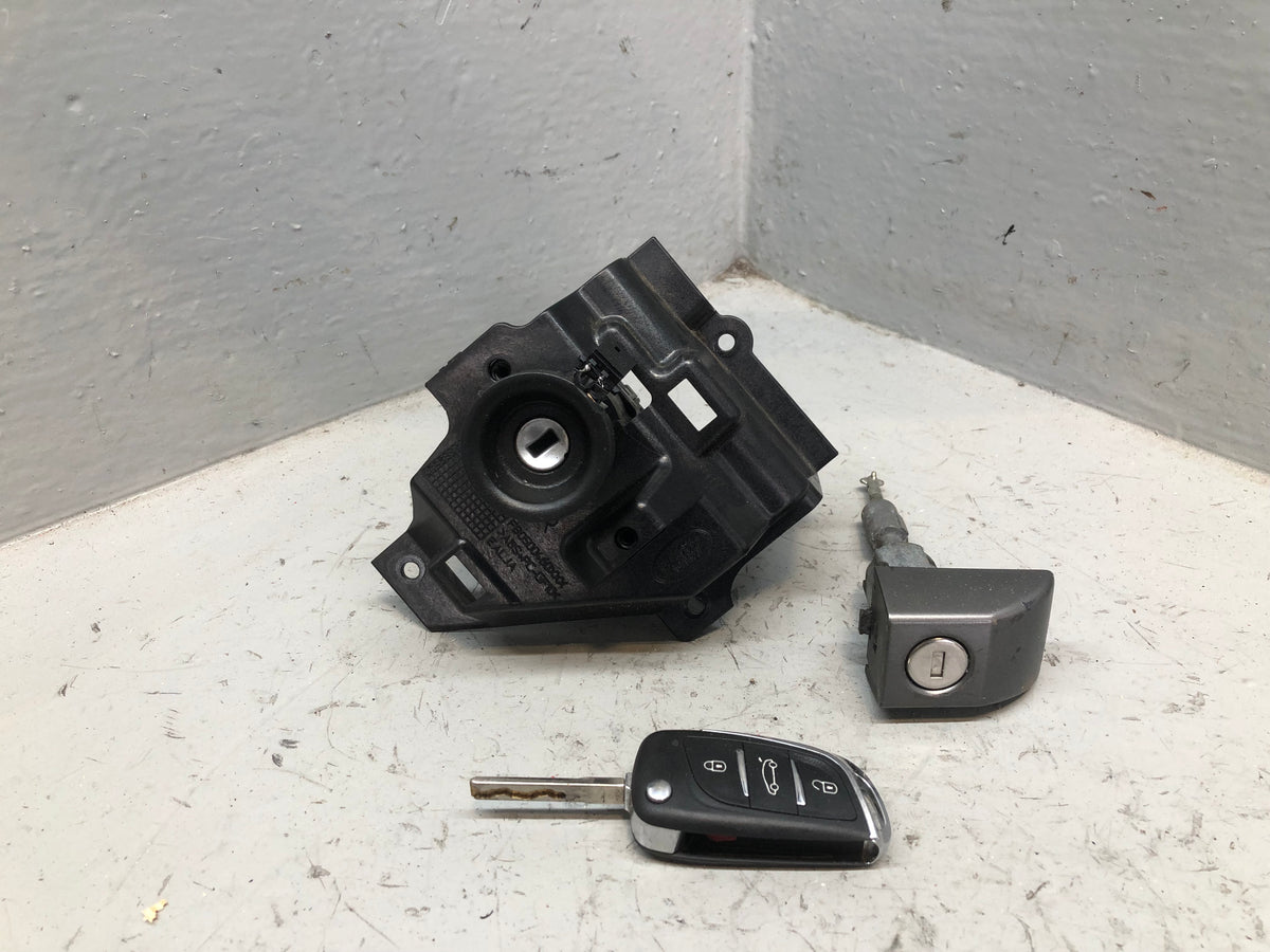 Range Rover L322 Ignition Barrel with Key Lock Set 3.6 TDV8 2006 to 2009 D29096
