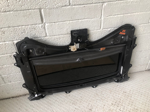 Discovery 3 Sunroof Complete with Motor Blind Land Rover 2004 to 2009 J12086