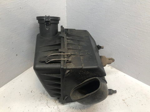 Discovery 2 Air Box Filter Housing 2.5 TD5 15p L318 Land Rover 2002 to 2004
