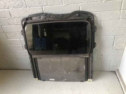 Range Rover Sport Sunroof Complete with Motor and Blind L320 2005 to 2009 D17066