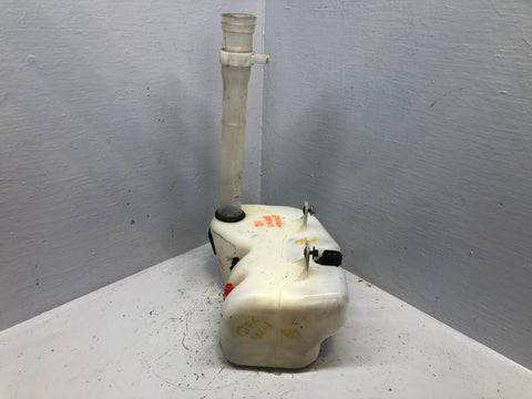 Discovery 2 Windscreen Washer Bottle Pumps Land Rover 1998 to 2004 L14106