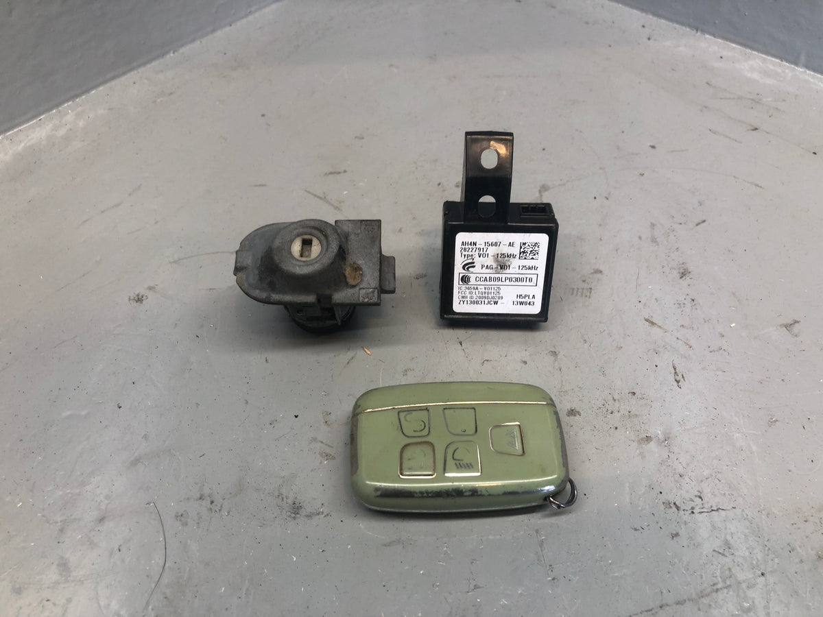 Freelander 2 Lock Set Keys Door Lock Land Rover 2006 to 2015 L05086