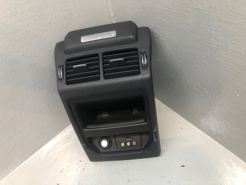 Range Rover Evoque Centre Console Rear Panel with AV Ports and Air Vents L538