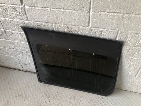 Discovery 4 Window Glass Quarter Off Side Rear Land Rover 2009 to 2016