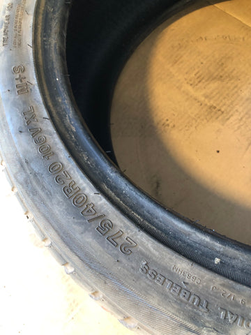Aurogrip Grib900 Part Worn Tyre 275 40 20 7mm Tread 275 40R 20 D13106A