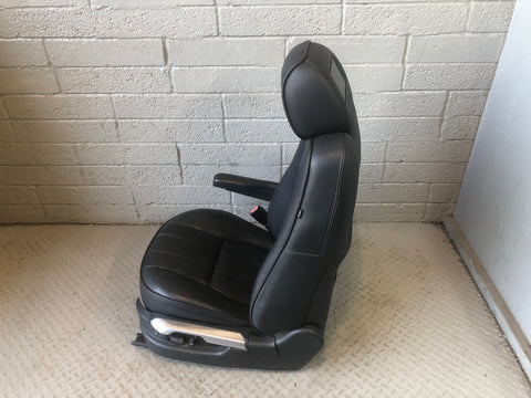Range Rover L322 Leather Seats Black Heated Facelift 2006 to 2009 D01076
