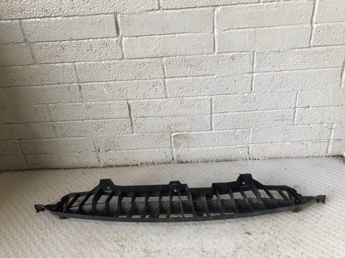 Range Rover Sport L494 Rear Bumper Centre Support Bracket DK62-17B861-AA