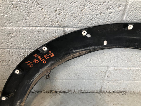 Discovery 4 Wheel Arch Trim Front Off Side Santorini Black Land Rover D27056