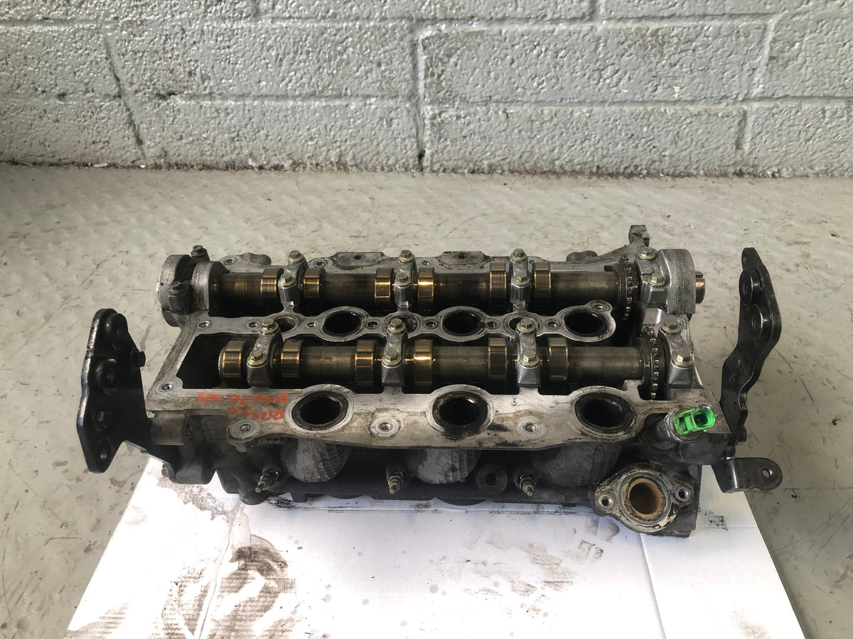 Cylinder Head 3.0 TDV6 Left Discovery 4 Range Rover Sport Land Rover D16076