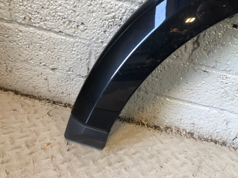 Discovery 4 Wheel Arch Trim Front Off Side Sumatra Black Land Rover L319