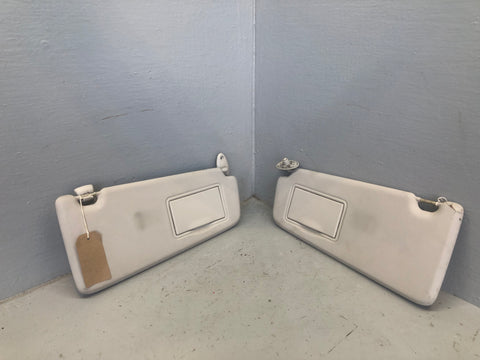 Freelander 2 Sun Visors with Mirrors Front Pair Land Rover 2006 to 2011 J07076