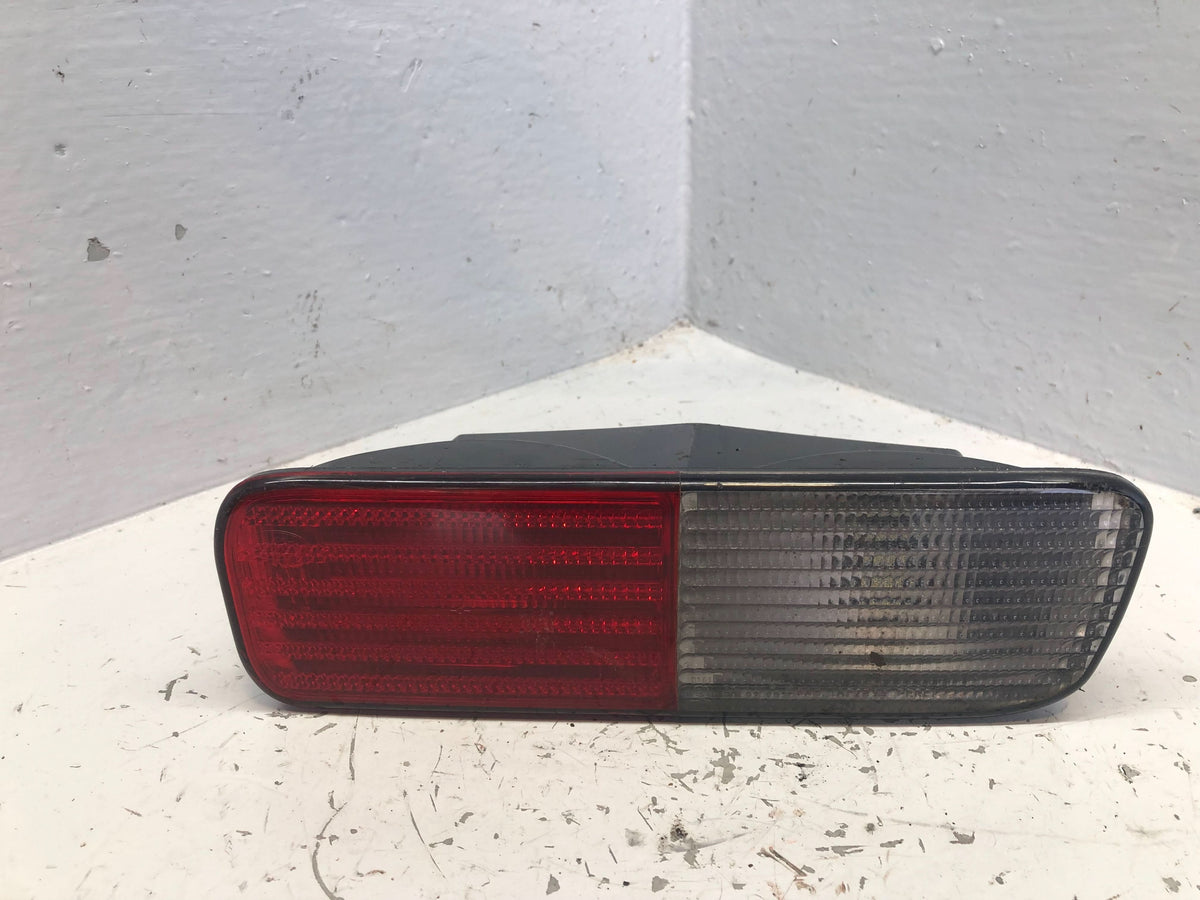 Discovery 2 Lower Light Off Side Rear Indicator Land Rover Facelift 2002 to 2004