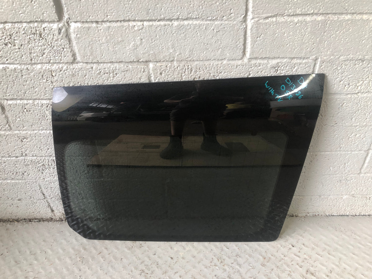 Discovery 4 Window Glass Quarter Off Side Rear Land Rover 2009 to 2016