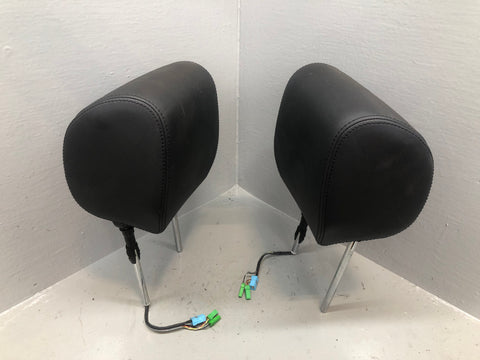 Range Rover Evoque Head Rests Pair With Screens Black Leather With Remote Kit