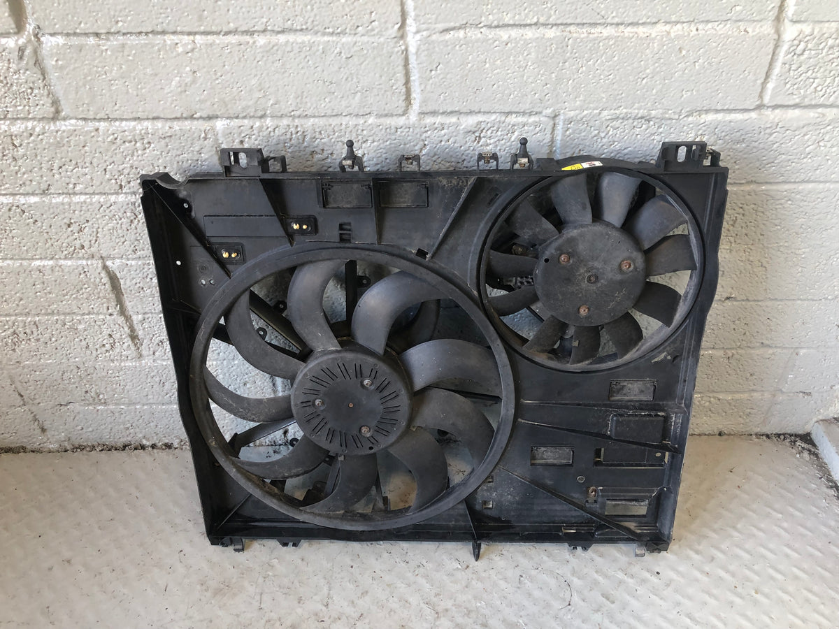 Range Rover L405 Fan Radiator Cooling 4.4 SDV8 CPLA-8146-AE 2013 to 2017
