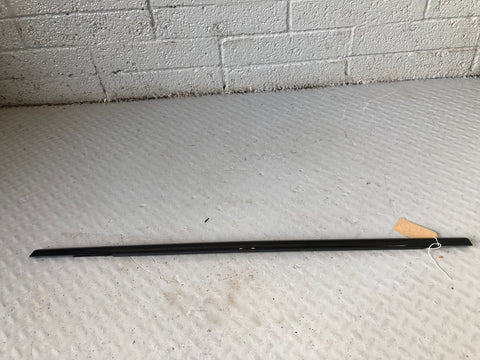 Range Rover Sport Window Weather Strip External Off Side Rear Black L494