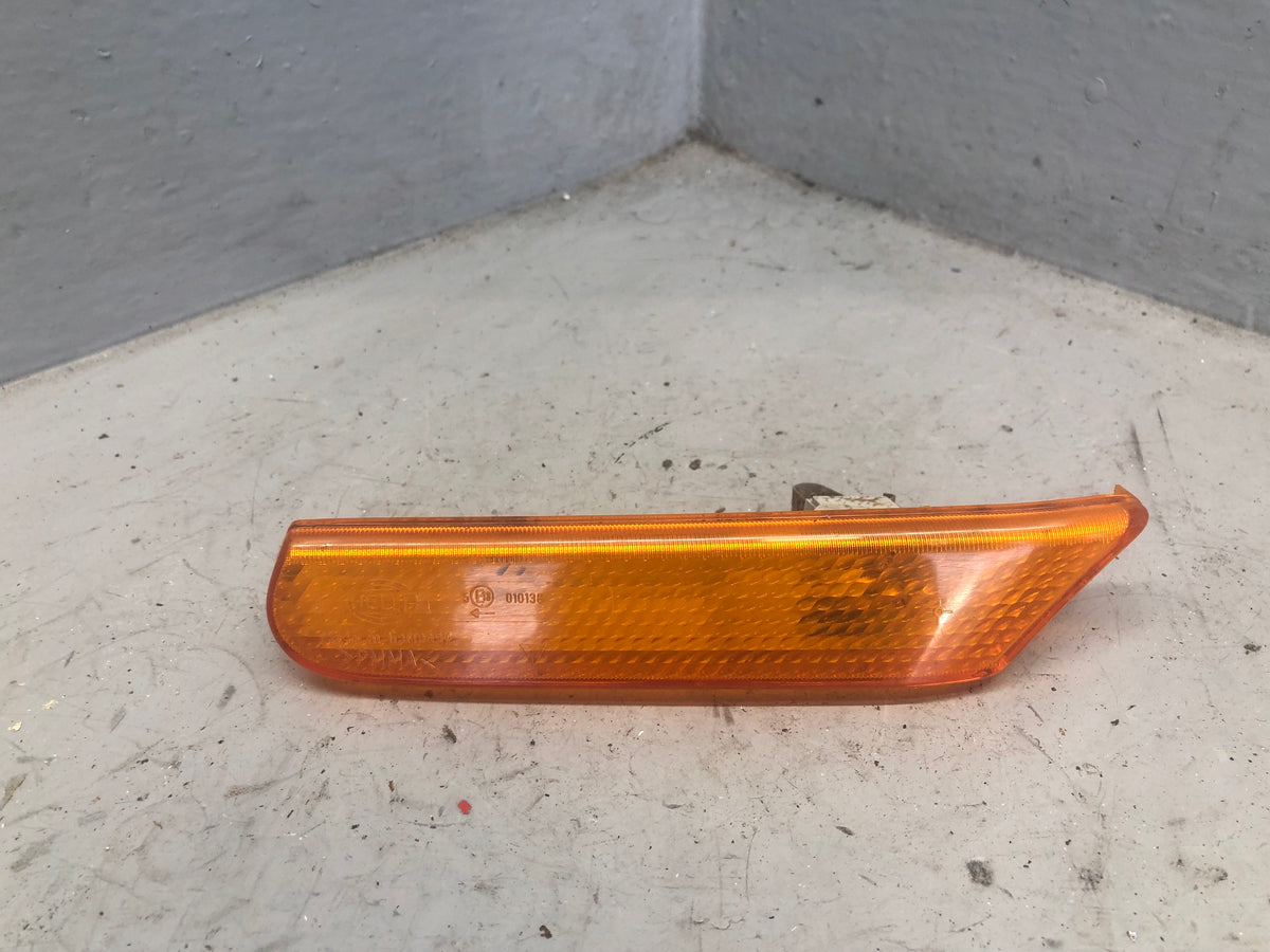 Porsche Boxster 986 Indicator Side Repeater Left 996.631.033.01 1996 to 2002
