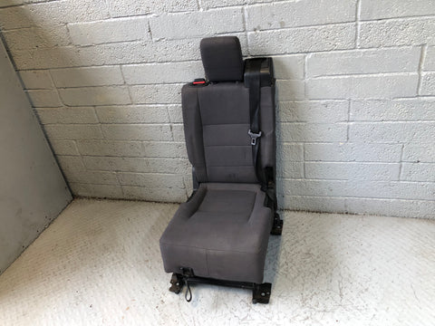 Discovery 3 Seats Rear Middle Row in Grey Cloth Land Rover 2004 to 2009 L03096