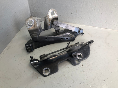 Range Rover L405 Bonnet Hinges Pair Of in Black 2013 to 2017