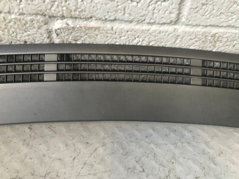 Range Rover L322 Bonnet Grill Under Windscreen 2002 to 2013 L29076