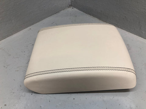 Range Rover Evoque Centre Console Armrest Lid in Ivory L538 L20015