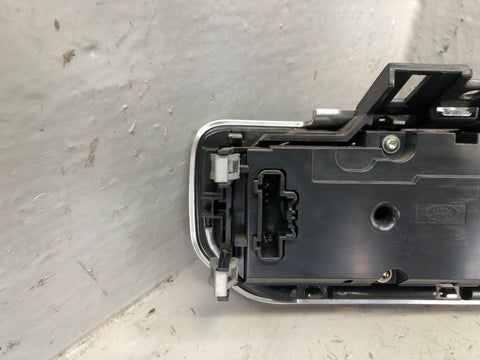 Discovery 4 Radio Phone Control Panel CH22-18C858-AC Land Rover 2009 to 2013