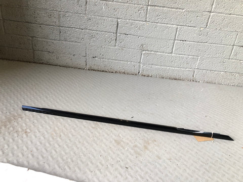 Range Rover Sport Window Weather Strip External Off Side Front Black L494