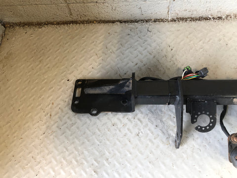 Range Rover Sport Tow Bar with Single Electrics Bolts L494 2014 to 2022 L14096