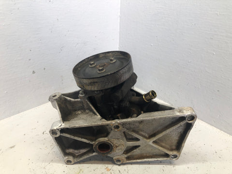 Discovery 2 Power Steering Water Pump Mount TD5 Land Rover 1998 to 2004