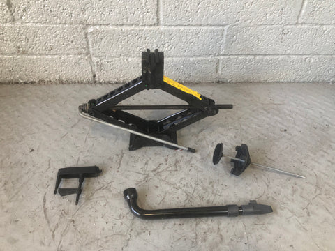 Freelander 2 Scissor Jack with Handle in Housing Brace Land Rover J07076