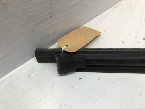 Discovery 2 Weather Strip Seal Near Side Rear Window Trim Land Rover