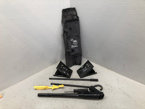 Discovery 3 4 Tool Kit in a Bag KBK500160 Land Rover 2004 to 2016 J23096