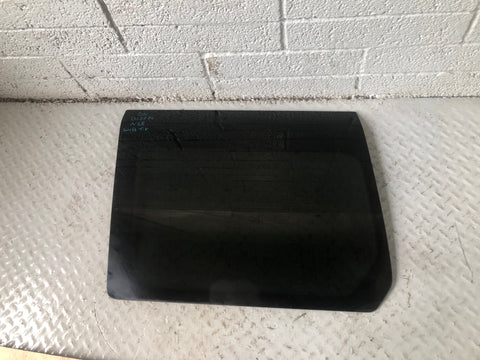 Discovery 4 Window Glass Quarter Near Side Rear Land Rover 2009 to 2016