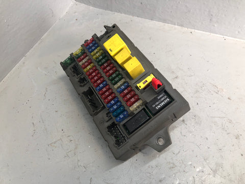 Discovery 2 Fuse Box Under Dash YQE103320 Land Rover 1998 to 2004