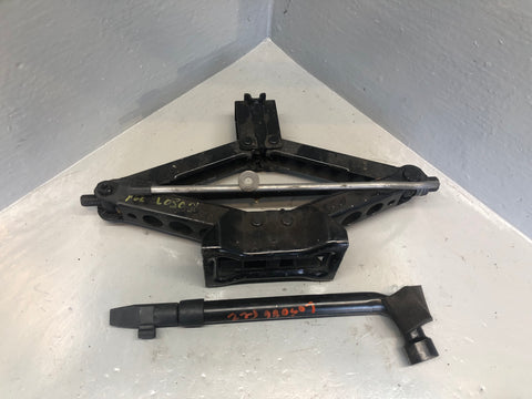 Freelander 2 Scissor Jack with Handle and Wheel Brace Land Rover 2006 to 2014