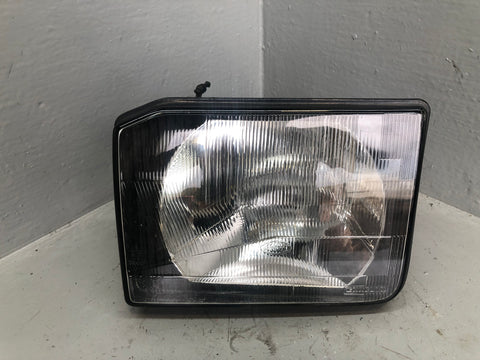 Discovery 2 Headlight Near Side Pre-Facelift XBC105130 Land Rover L20076