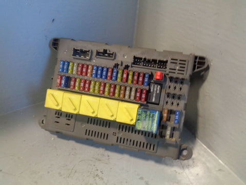 Freelander 1 Fuse Box Internal Under Dash YQE000341 1998 to 2006 Land Rover