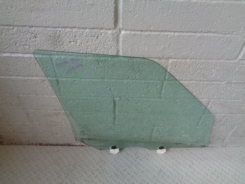 Discovery 3 Window Glass Near Side Front Land Rover 2004 to 2009