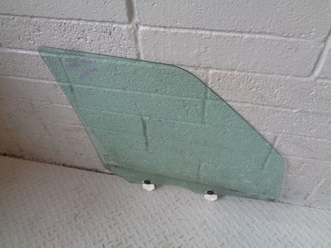 Discovery 3 Window Glass Near Side Front Land Rover 2004 to 2009