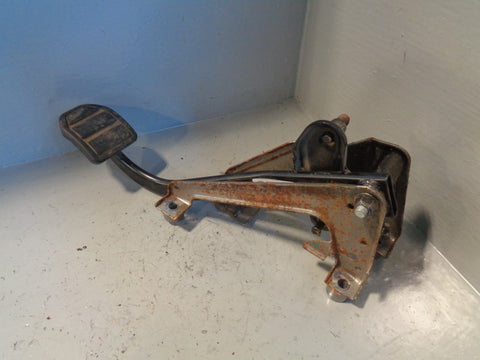 Discovery 3 Clutch Pedal Assembly SUB000021 Land Rover 2004 to 2009