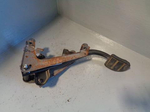 Discovery 3 Clutch Pedal Assembly SUB000021 Land Rover 2004 to 2009
