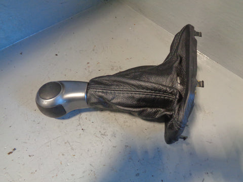 Discovery 3 Gear Knob Selector Manual 6 Speed Land Rover 2004 to 2009